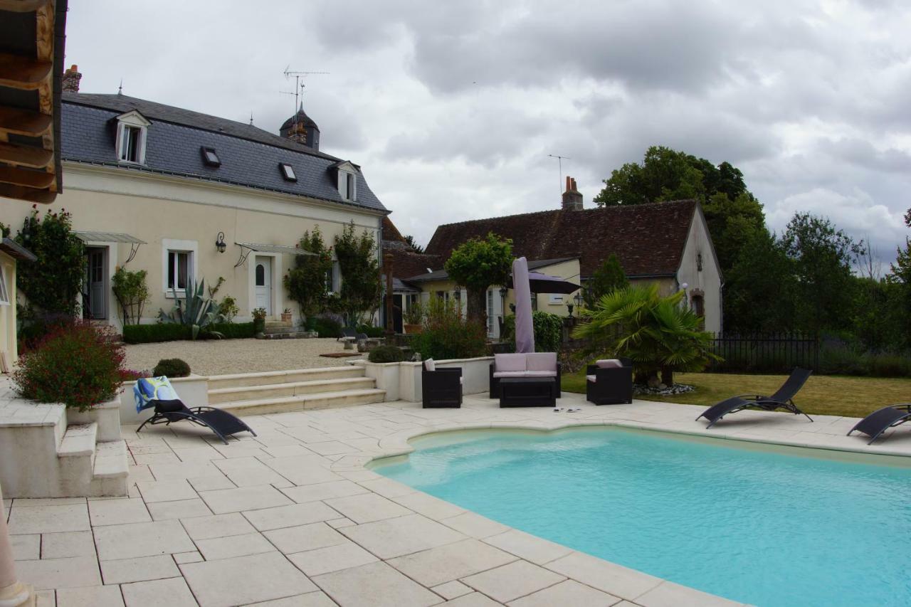 Le Petit Nid Villa Neuille-le-Lierre Exterior photo